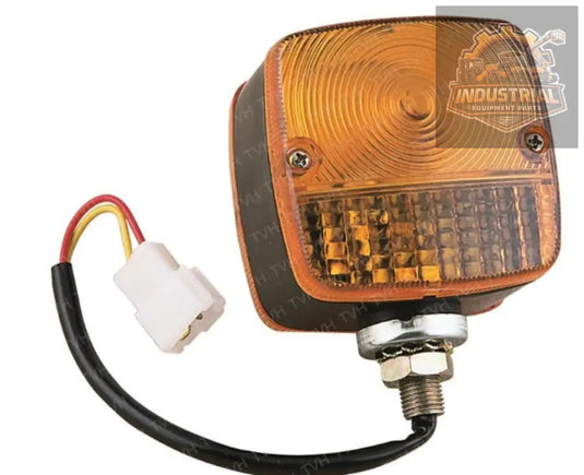 NEW KOMATSU FORKLIFT FRONT FLASHER LAMP 37B-1EH-2010 - LightMPNKO37B-1EH-2010Compatible Equipment MakeKomatsuUPCDoes